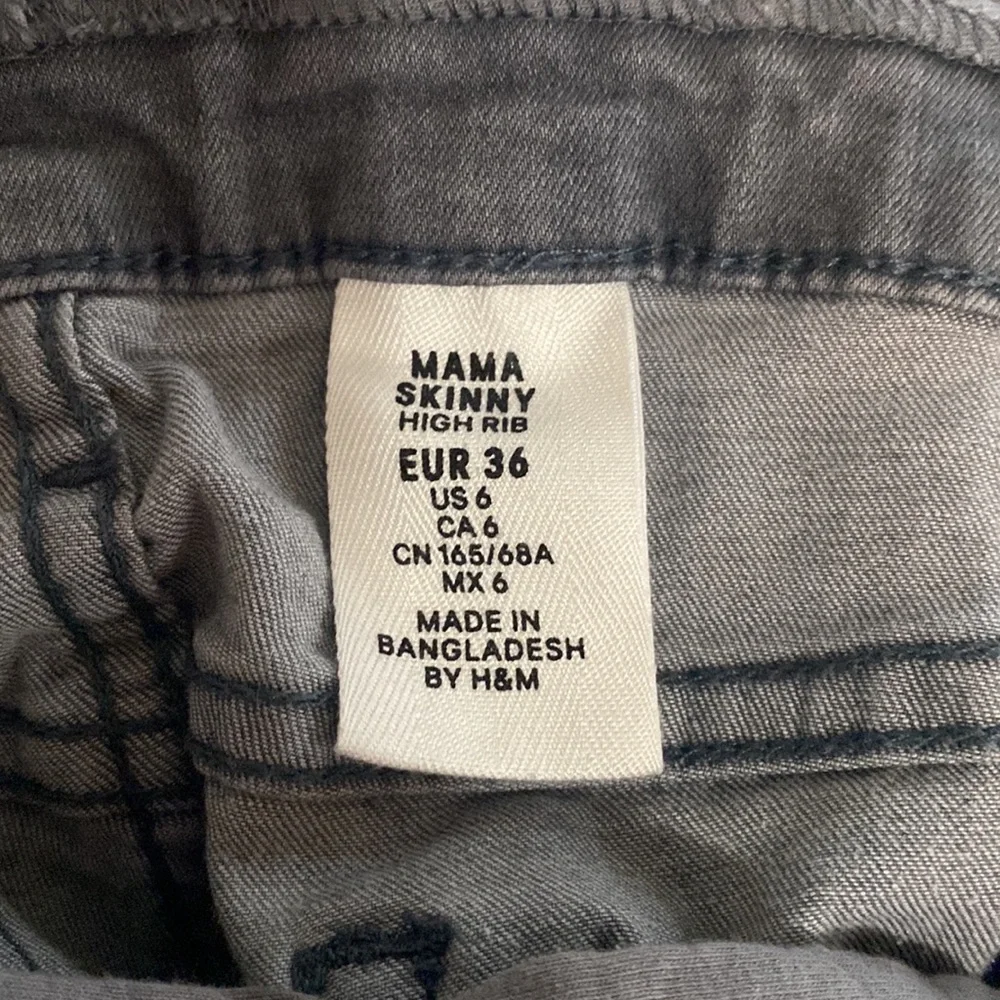 Maternity skinny jeans , black and gray. (One size 4, One size 6) - Picture 6 of 6